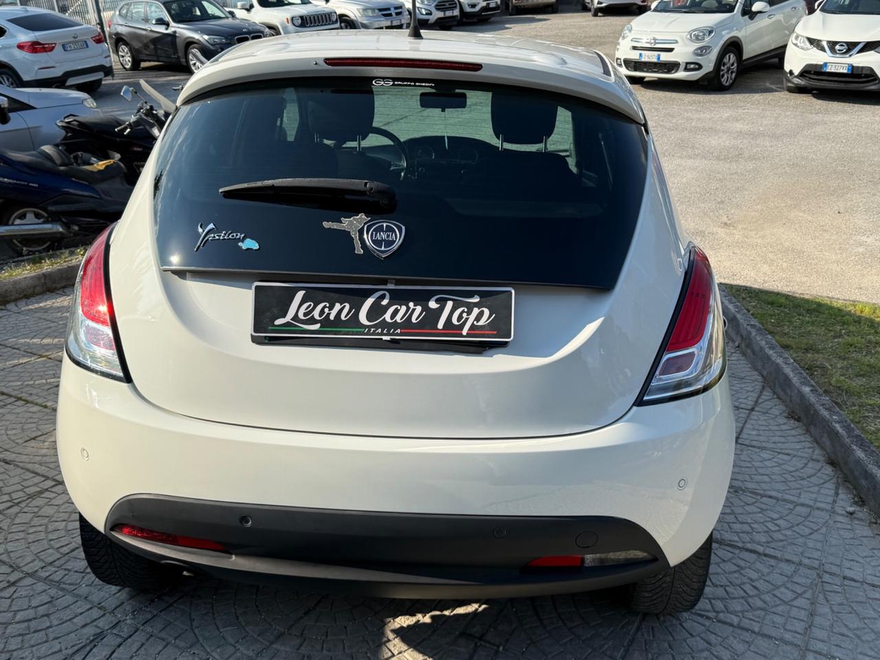 Lancia Ypsilon 0.9 TwinAir 85 CV 5 porte Metano Ecochic Gold