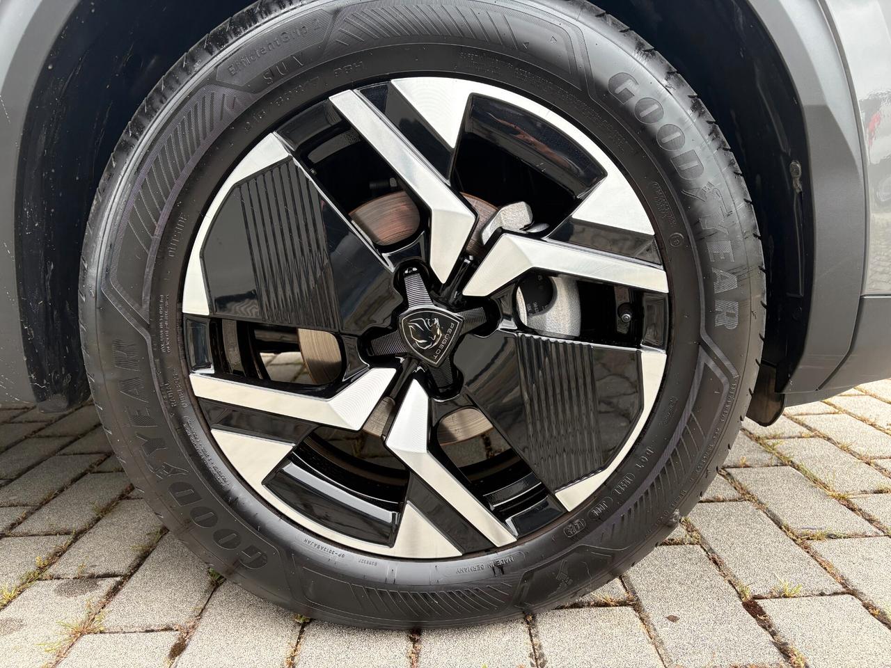 Peugeot 2008 PureTech 100 S&S Allure