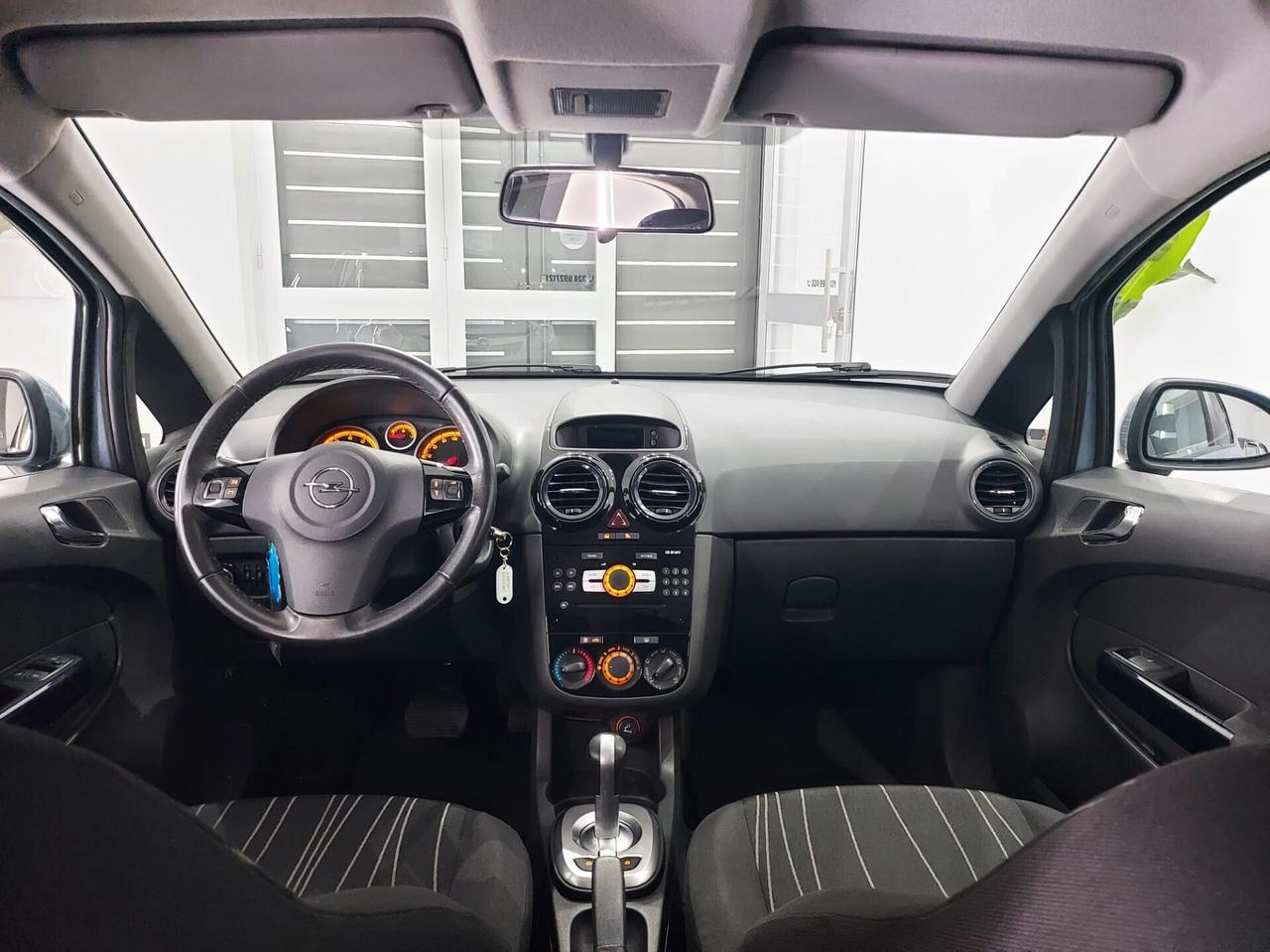 Opel Corsa 1.2 5 porte Easytronic 111 2010