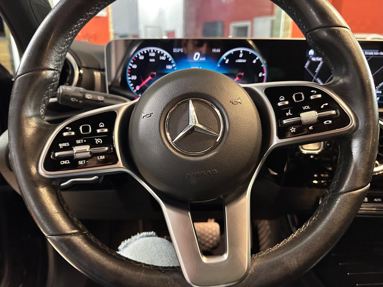 Mercedes-benz A 180 d Automatic -2019 LED/NAVI/18"