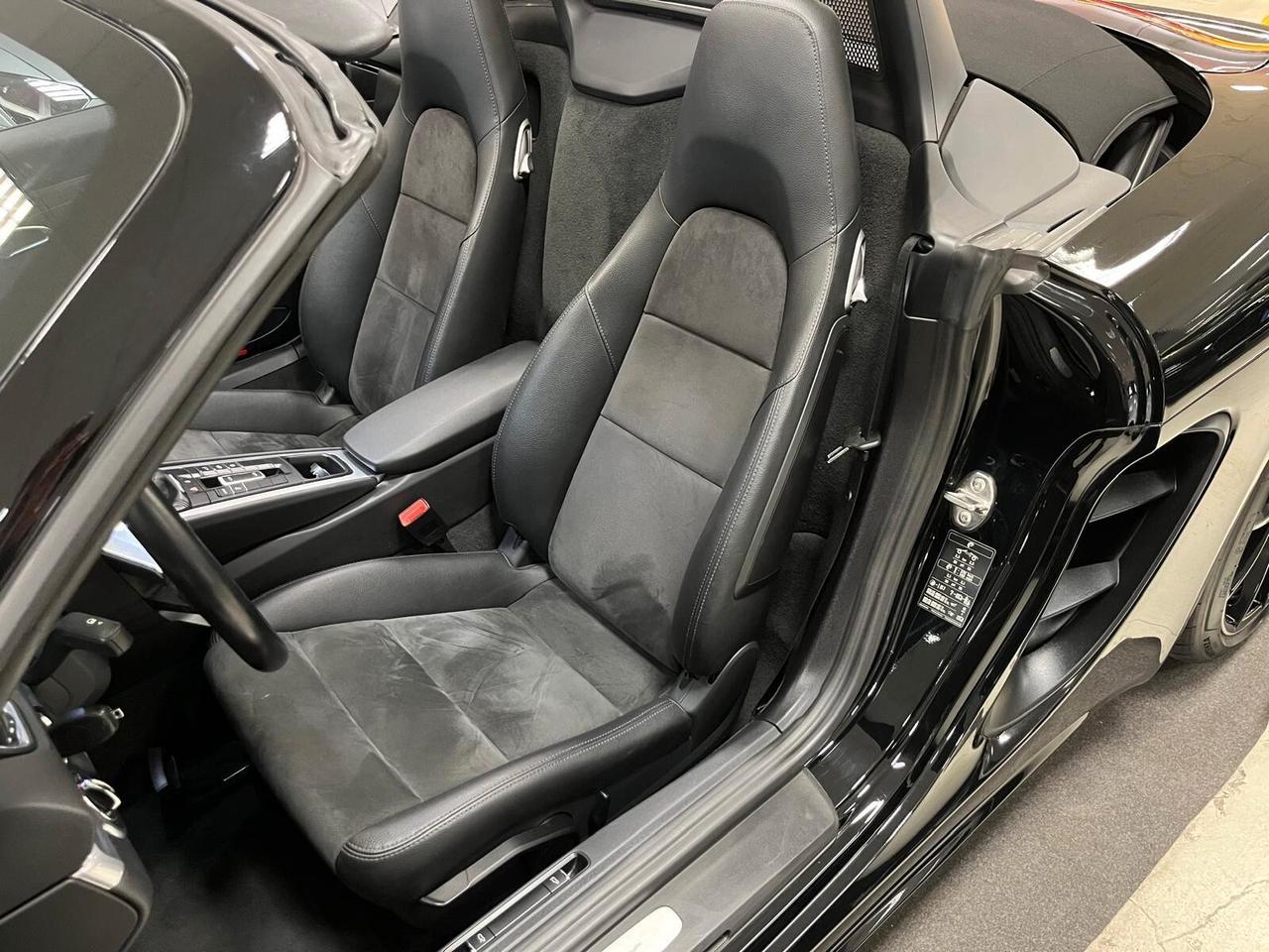 Porsche 718 Spyder Boxster 2.0