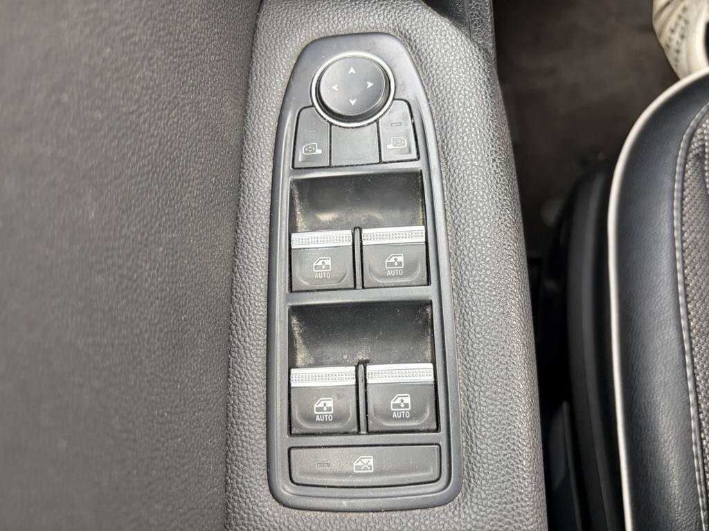 Renault Captur Mild Hybrid 140 CV Intens