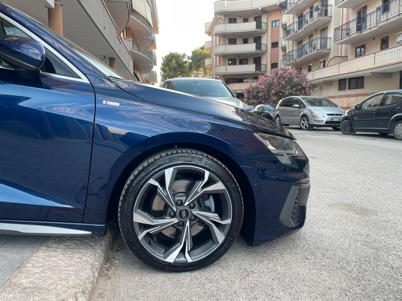 Audi A3 SPB 40 TDI quattro S TRONIC S LINE TETTO NAVY PELLE B&O