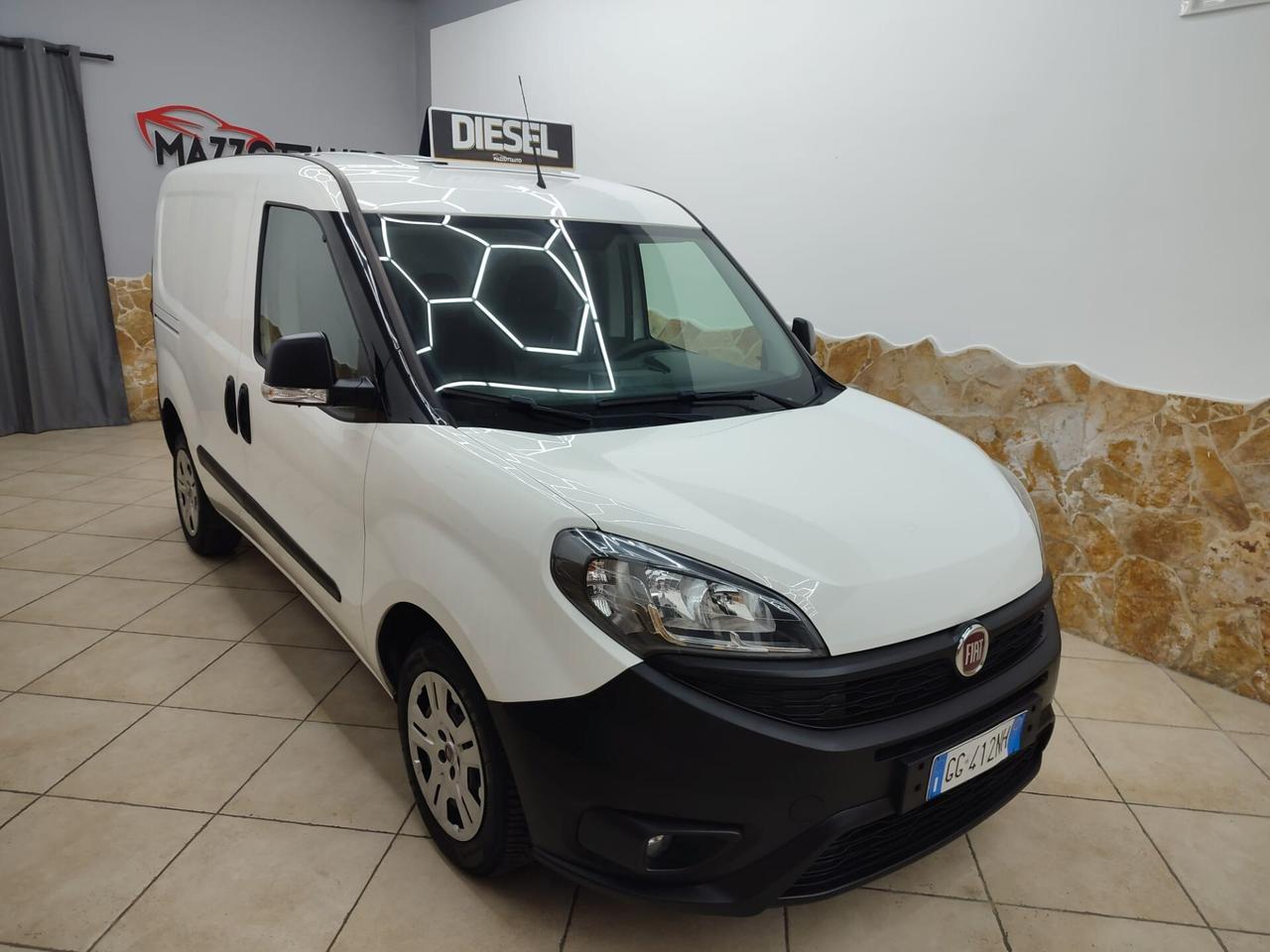 Fiat Doblo 1.6 105 CV 3 POSTI Cargo Trekking