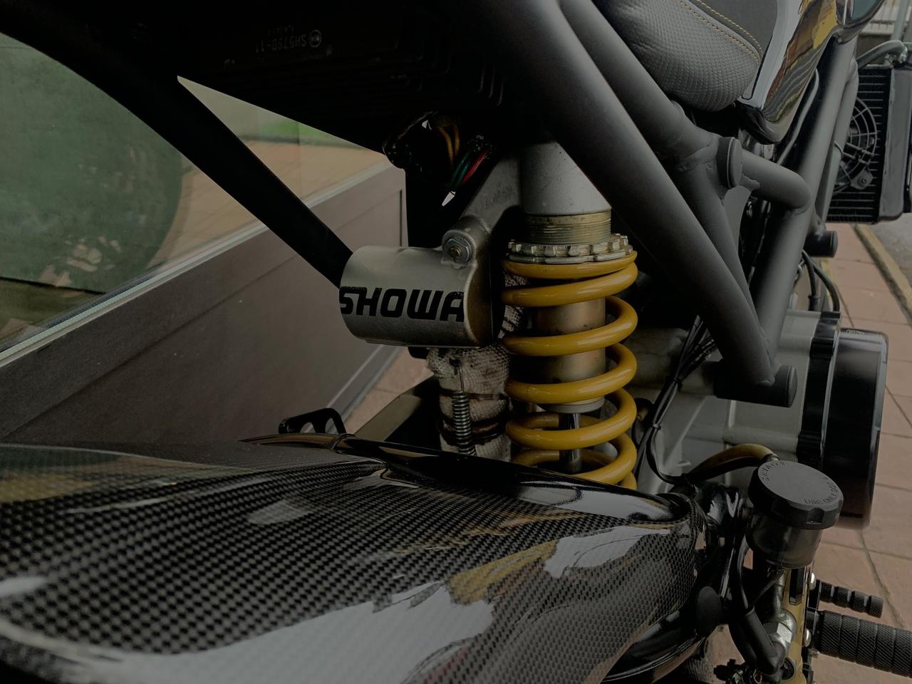 Ducati Monster S4R PARAFANGO CARBONIO PEDANE SPORTIVE