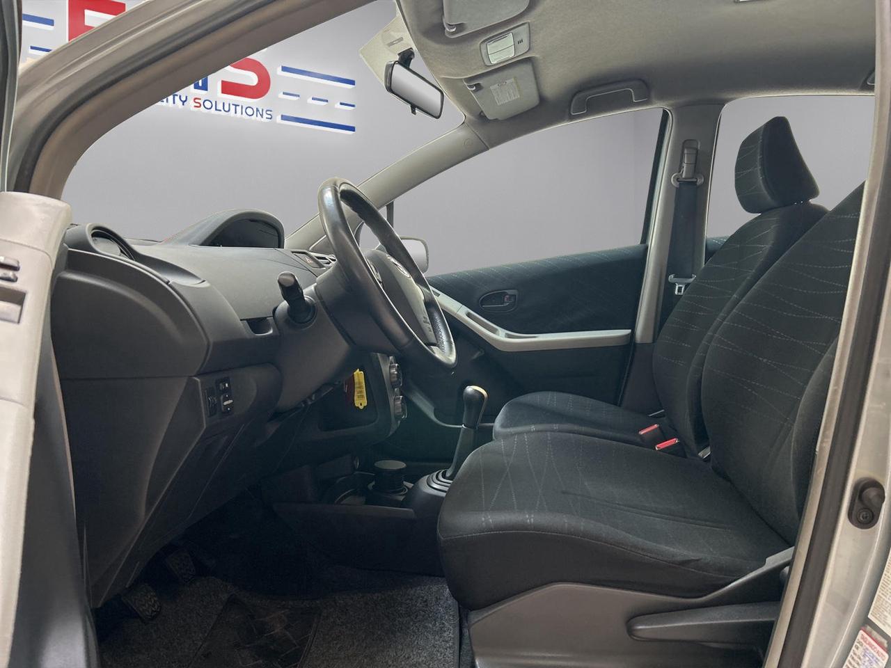 Toyota Yaris 5p 1.0 Sol