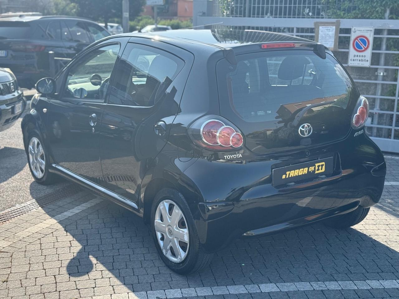 Toyota Aygo 1.0 5 porte Active + GARANTITA