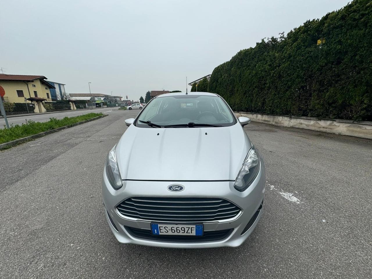 Ford Fiesta 1.4 3 porte Bz.- GPL Titanium