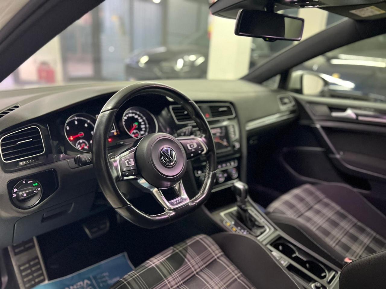 Volkswagen Golf GTD 2.0 TDI DSG 5p. BlueMotion Technology