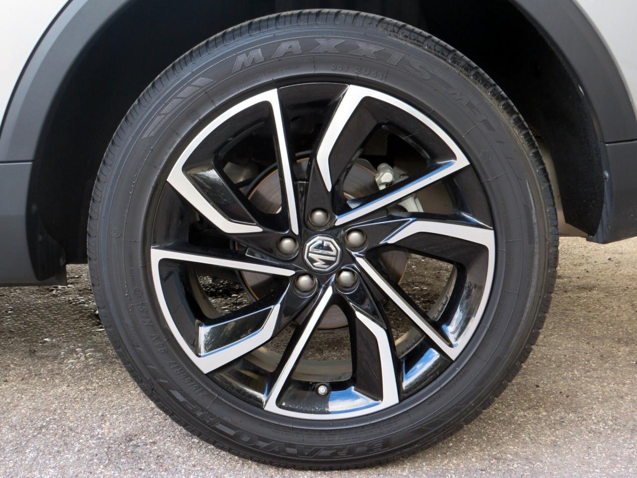 Mg ZS 1.5 Luxury. GARANZIA FINO AL 03/3032.