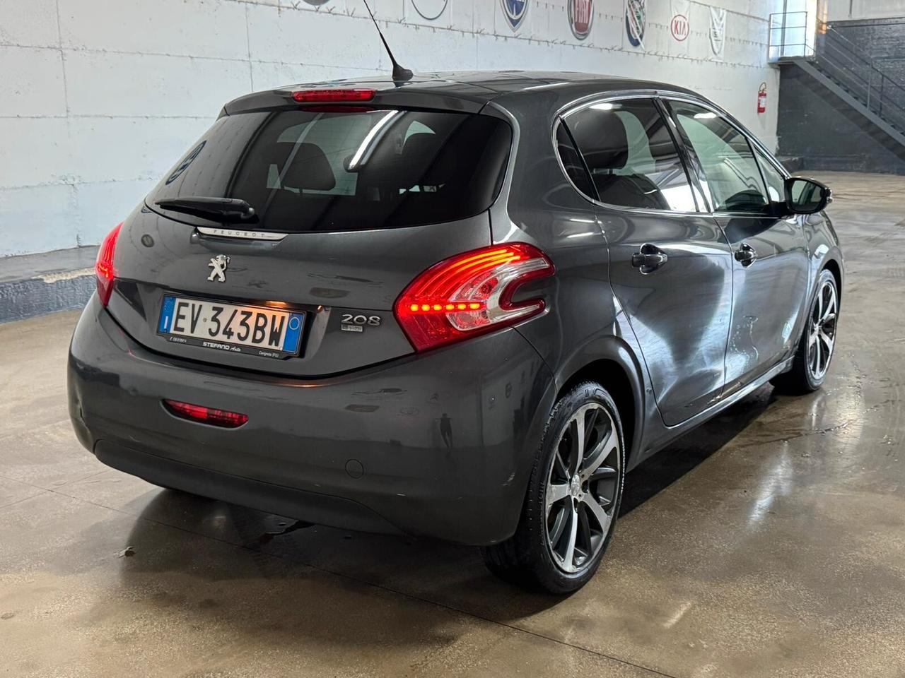 Peugeot 208 1.6 e-HDi 92 CV Stop&Start 5 porte Allure