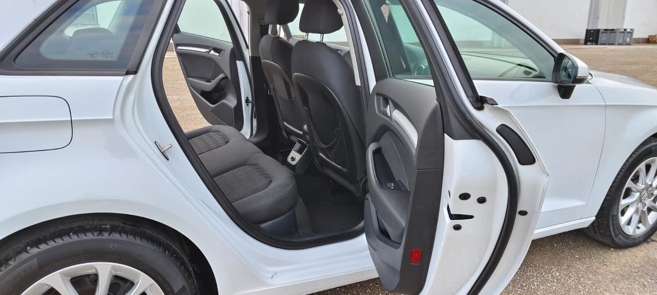 Audi A3 1.6 TDI clean diesel Attraction