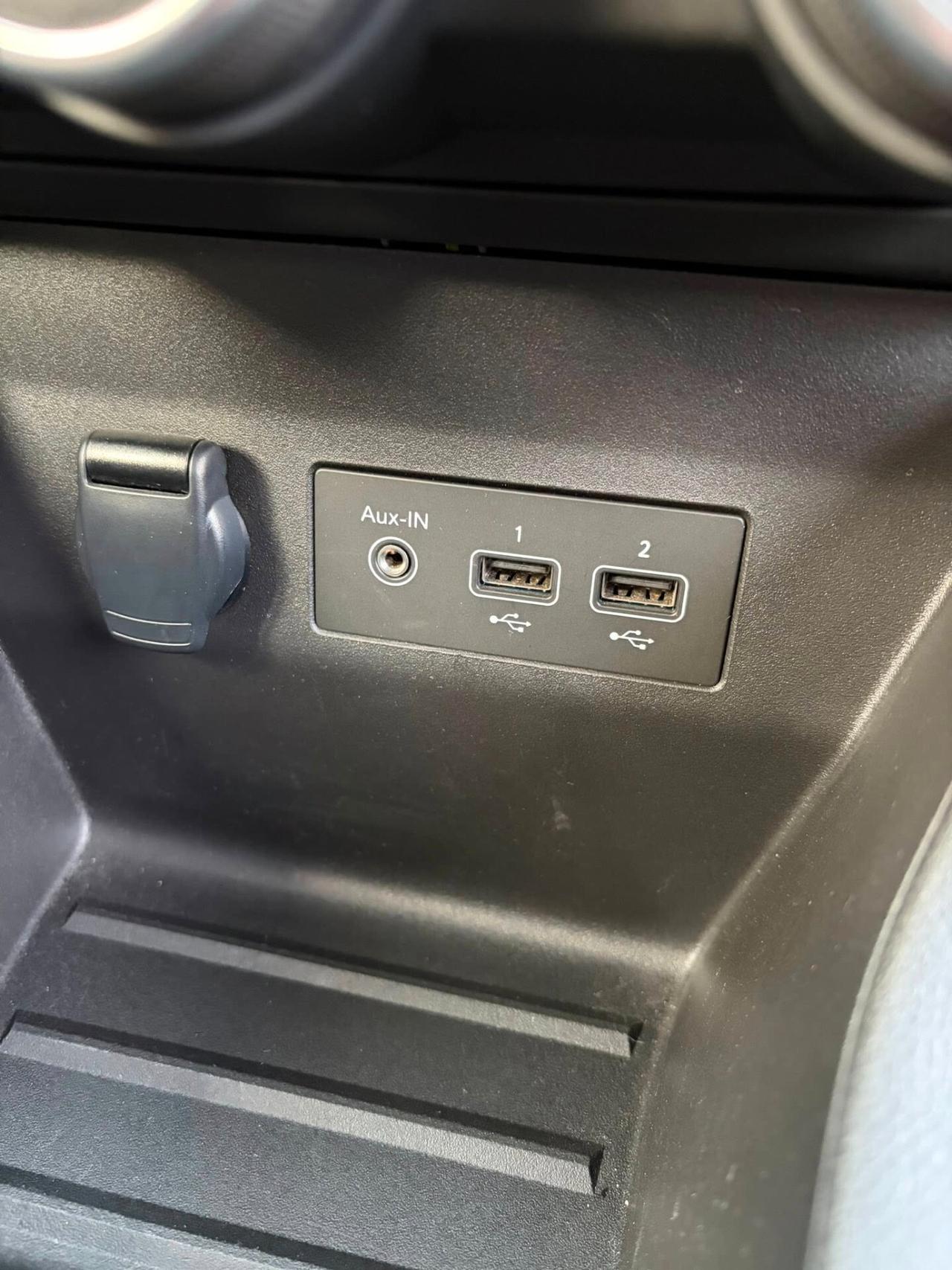 RENAULT CLIO 1.0TCE OK NEOPATENTATI