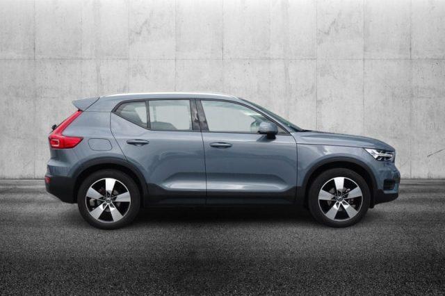 VOLVO XC40 T3 Geartronic Momentum Pro