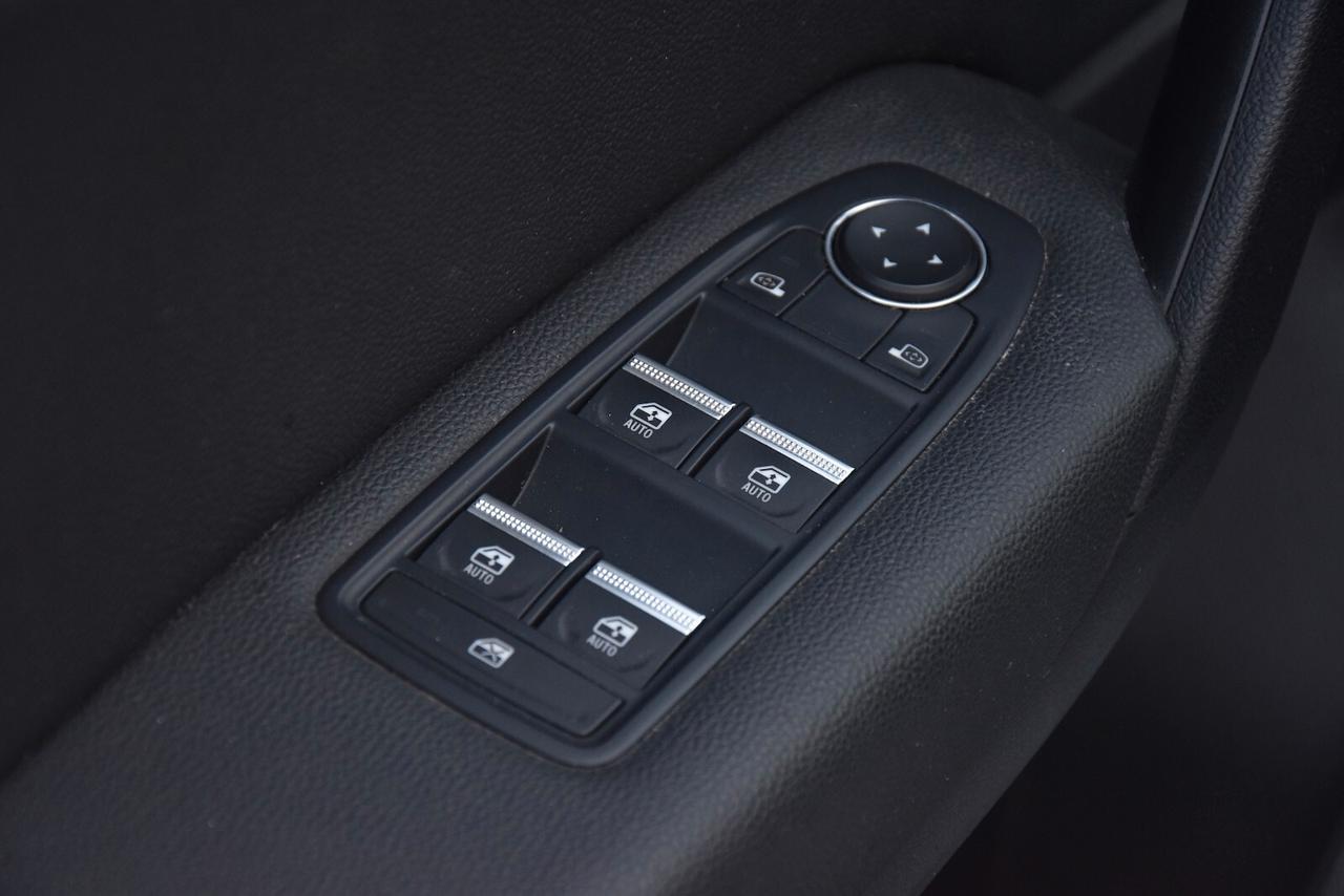 Renault Captur Plug-in Hybrid E-Tech 160cv Intens