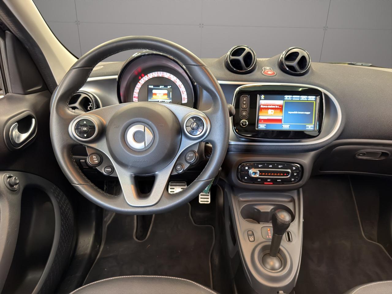 Smart forfour 1.0 Prime 71cv - Unipro - Promo Finanziamento - Schermo - Retrocamera - Tetto panoramico - Sedili riscaldatili