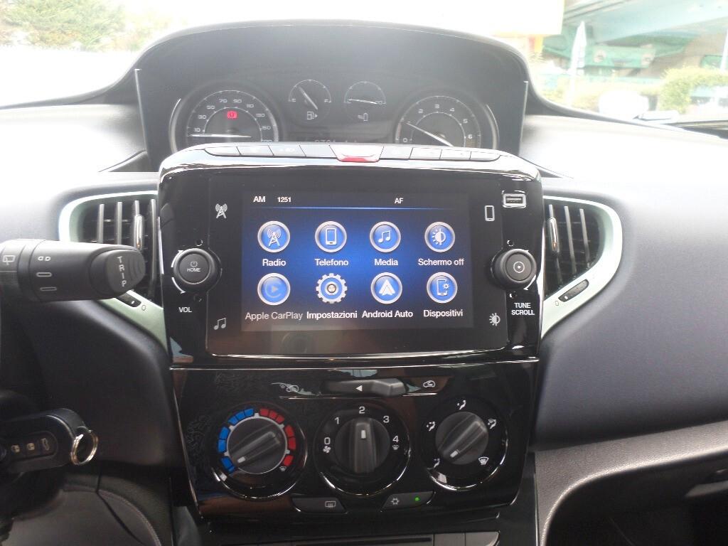 Lancia Ypsilon 1.0 FireFly 5 porte S&S Hybrid Gold Plus