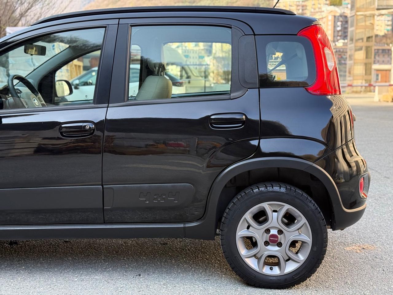 FIAT PANDA 1.3 MULTIJET 4x4 5 POSTI PERFETTA