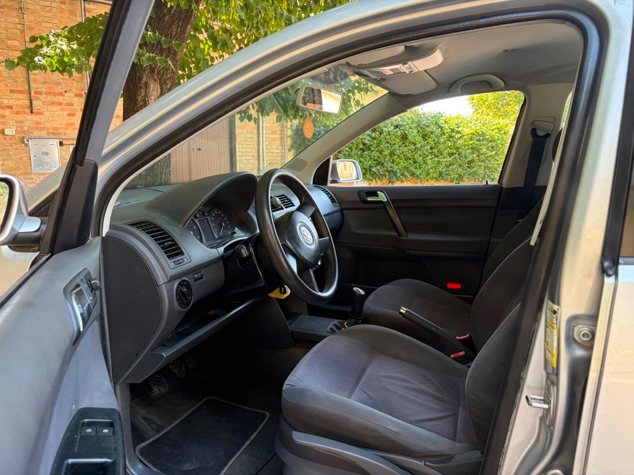 Volkswagen Polo 1.2 benzina neopatentati
