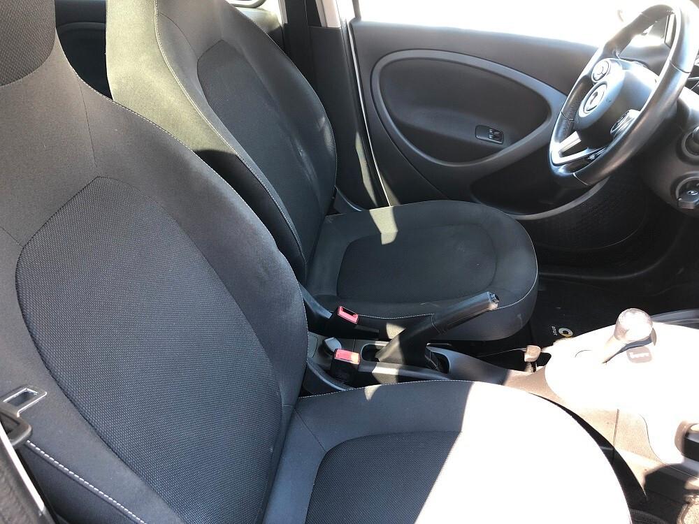 Smart ForFour 70 1.0 twinamic Youngster