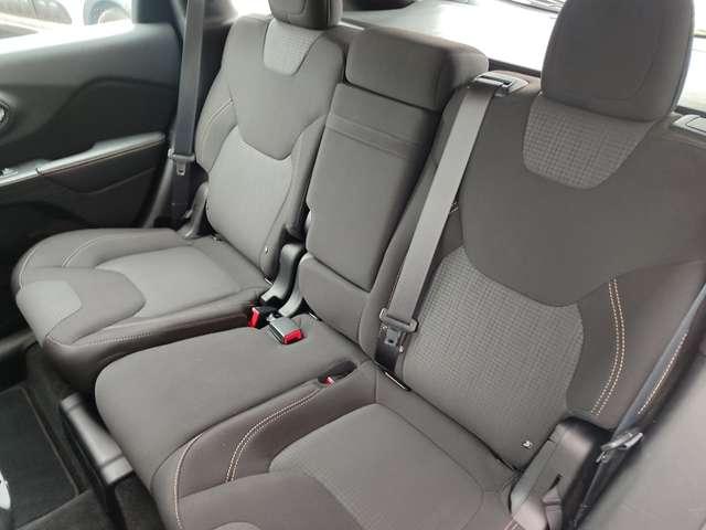 Jeep Cherokee JEEP CHEROKEE 4X4 LONGITUDE DRIVE