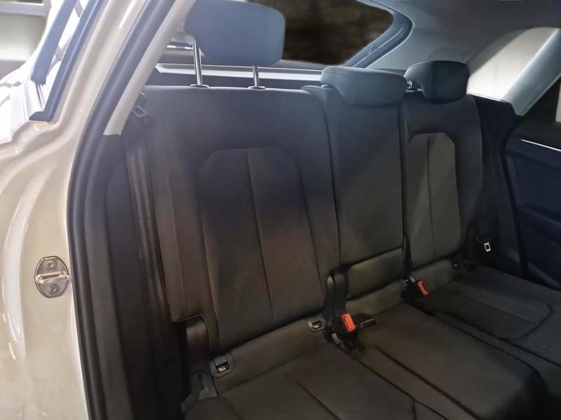 AUDI Q3 40 TDI quattro S tronic Business