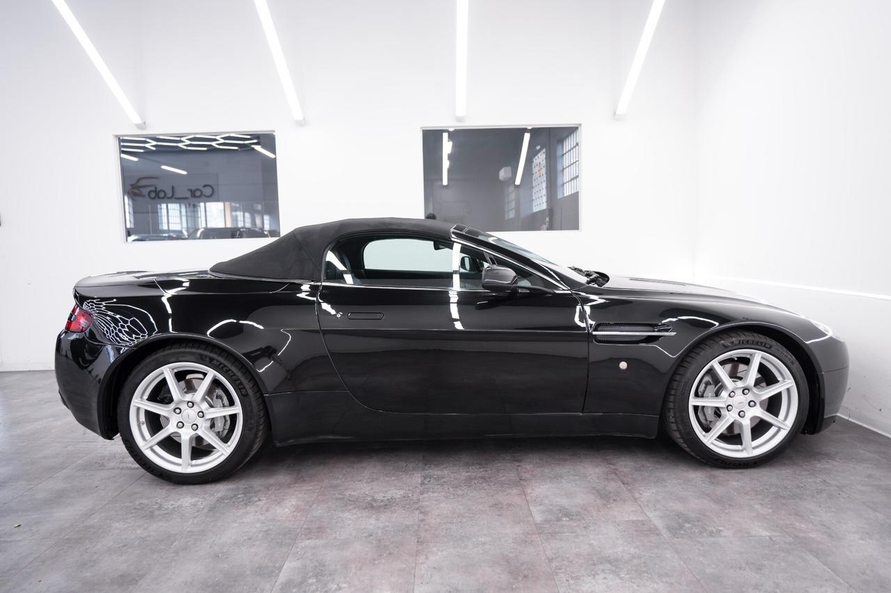Aston Martin V8 Vantage CABRIO