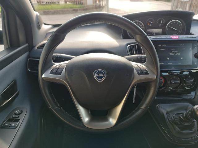 LANCIA Ypsilon 1.0 FireFly 5 porte S&S Hybrid Silver