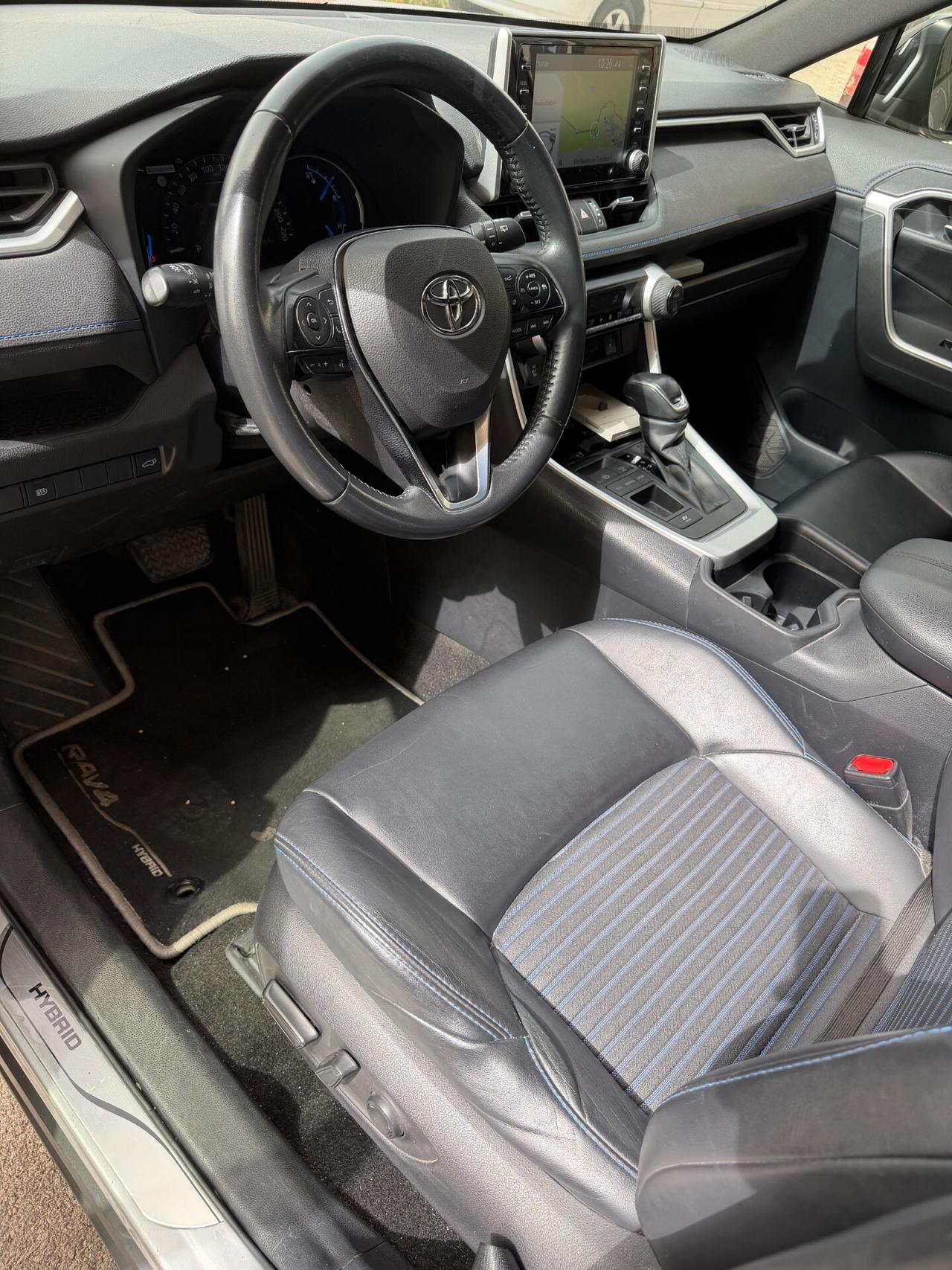 Toyota RAV 4 E-CVT 2WD STYLE