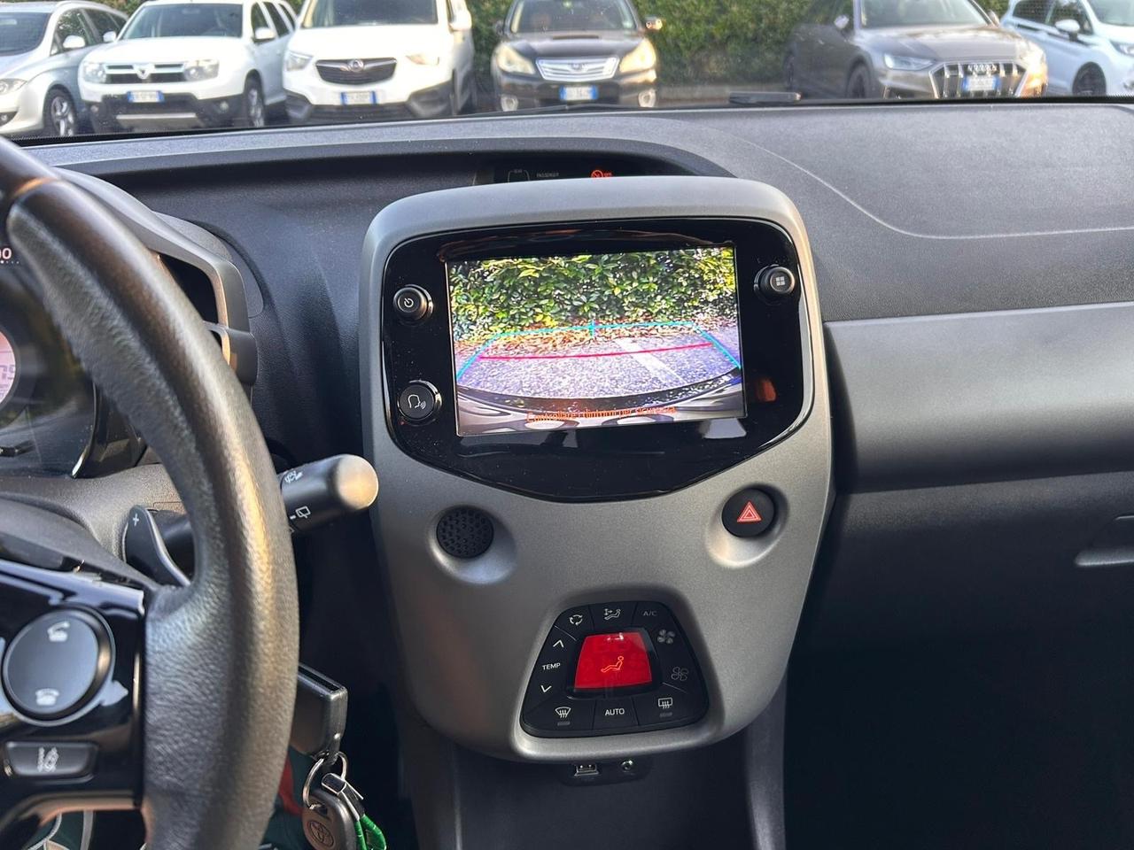 Toyota Aygo Connect 1.0 VVT-i 72 CV 5 porte x-clusiv MMT*SOLO 38000KM*CAMBIO AUTOMATICO*