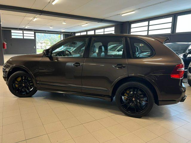 PORSCHE Cayenne 4.8 Turbo S 550CV COLOR MACADAMIA ! FRENI CARBO !