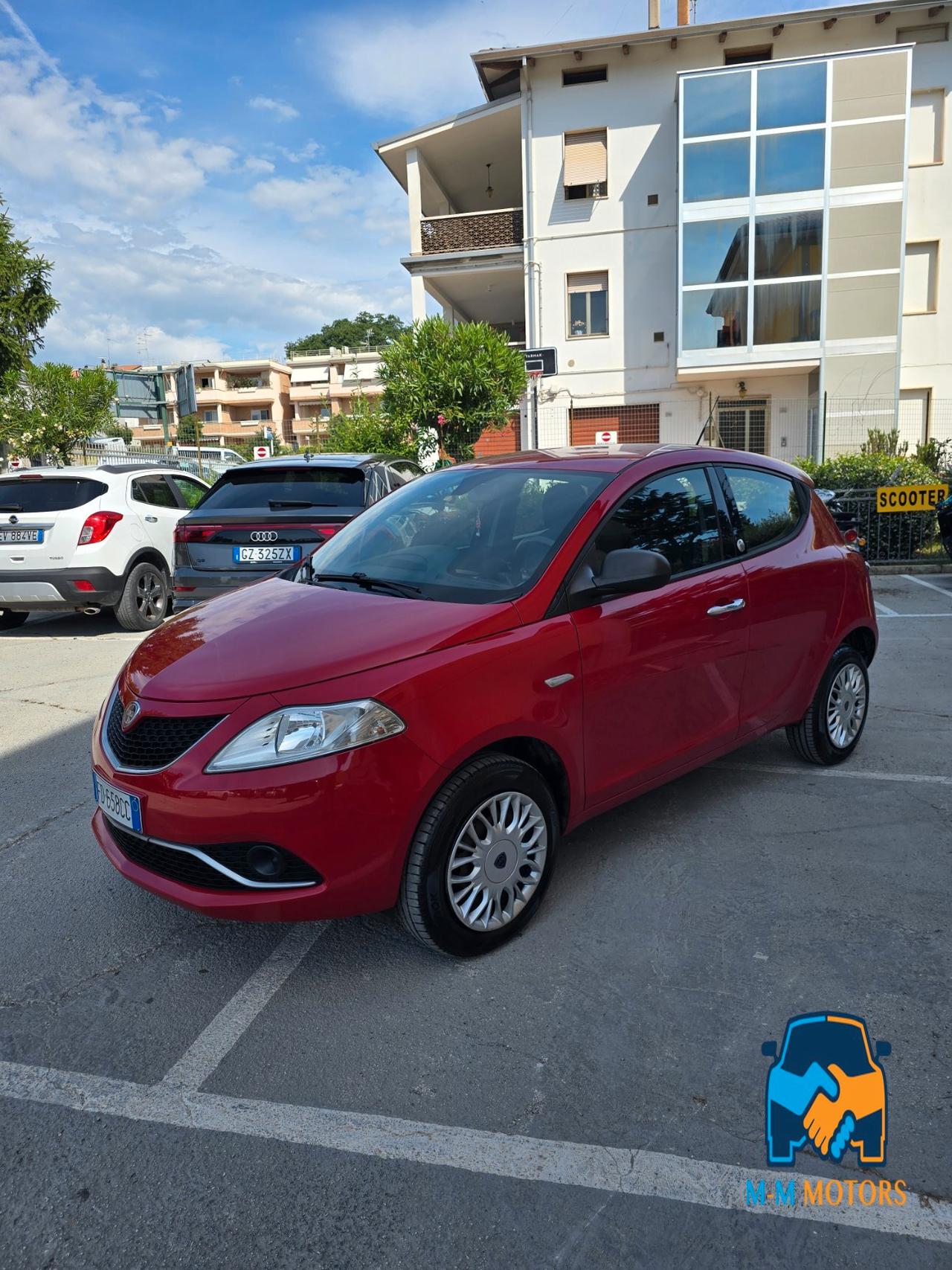 Lancia Ypsilon 5 Porte Ypsilon 0.9 t.air Silver ecochic metano 80cv