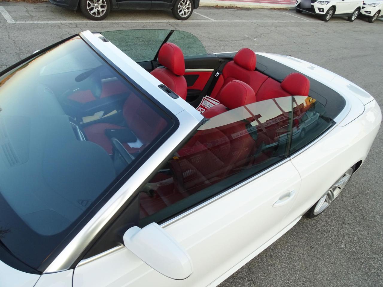 Audi A5 Cabrio 2.0 TDI S-LINE