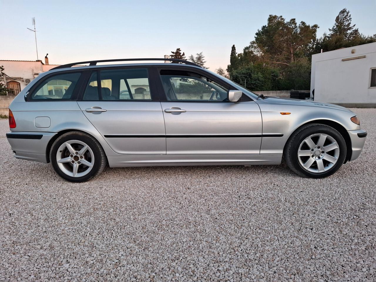 Bmw 320 320d Touring Futura *PELLE-CERCHI IN LEGA*