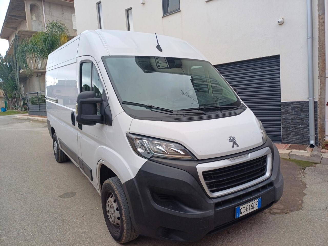 Peugeot boxer L2H2 anno 2021