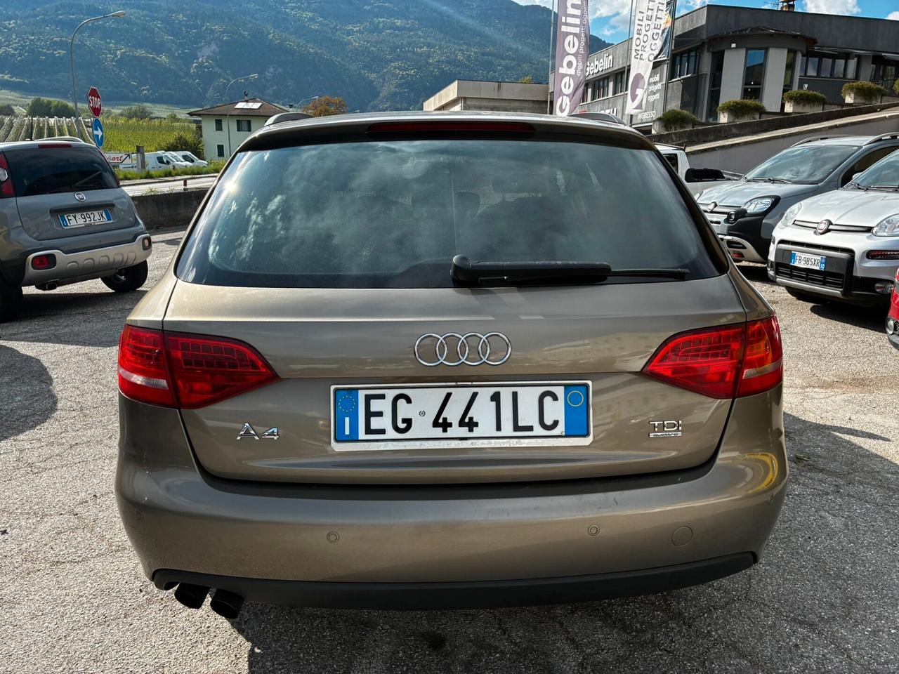 AUDI A4 4x4 AVANT 2.0 TDI 143CV QUATTRO MANUALE