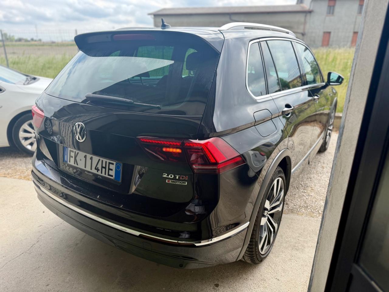 Volkswagen Tiguan 2.0 BiTDI SCR DSG 4MOTION Advanced R-Line BMT