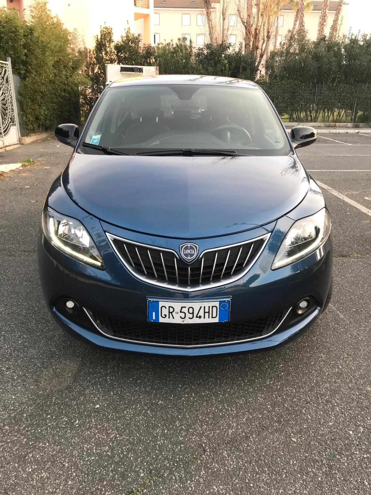 Lancia Ypsilon 1.0 FireFly 5 porte S&S Hybrid Gold