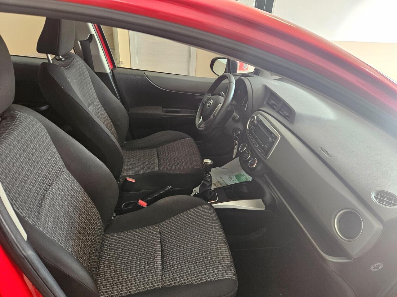 Toyota Yaris 1.4 D-4D 5 porte Lounge