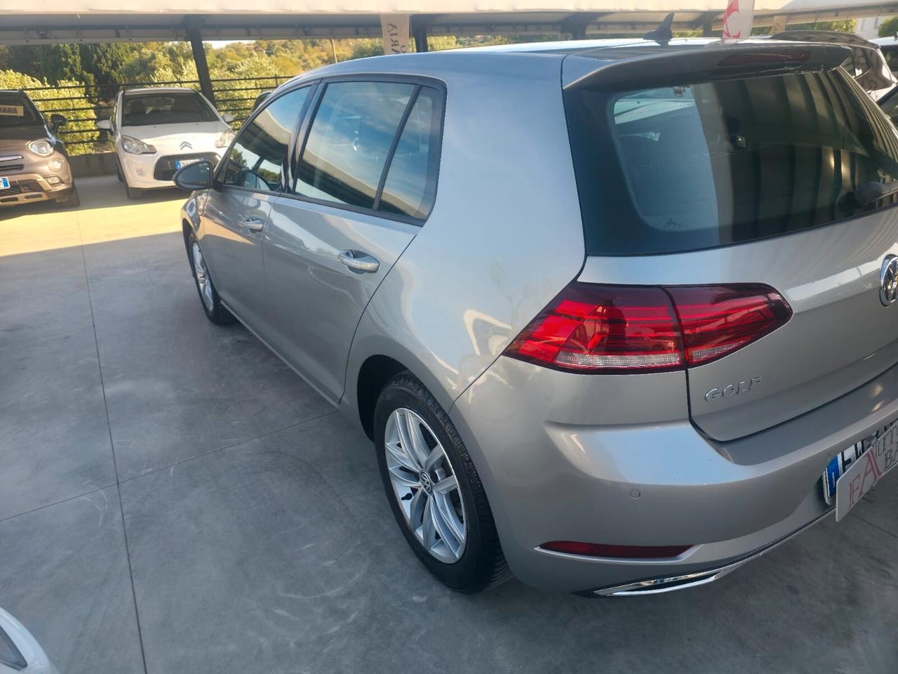Volkswagen Golf 1.6 TDI 115CV DSG 5p. Business BlueMotion Technology