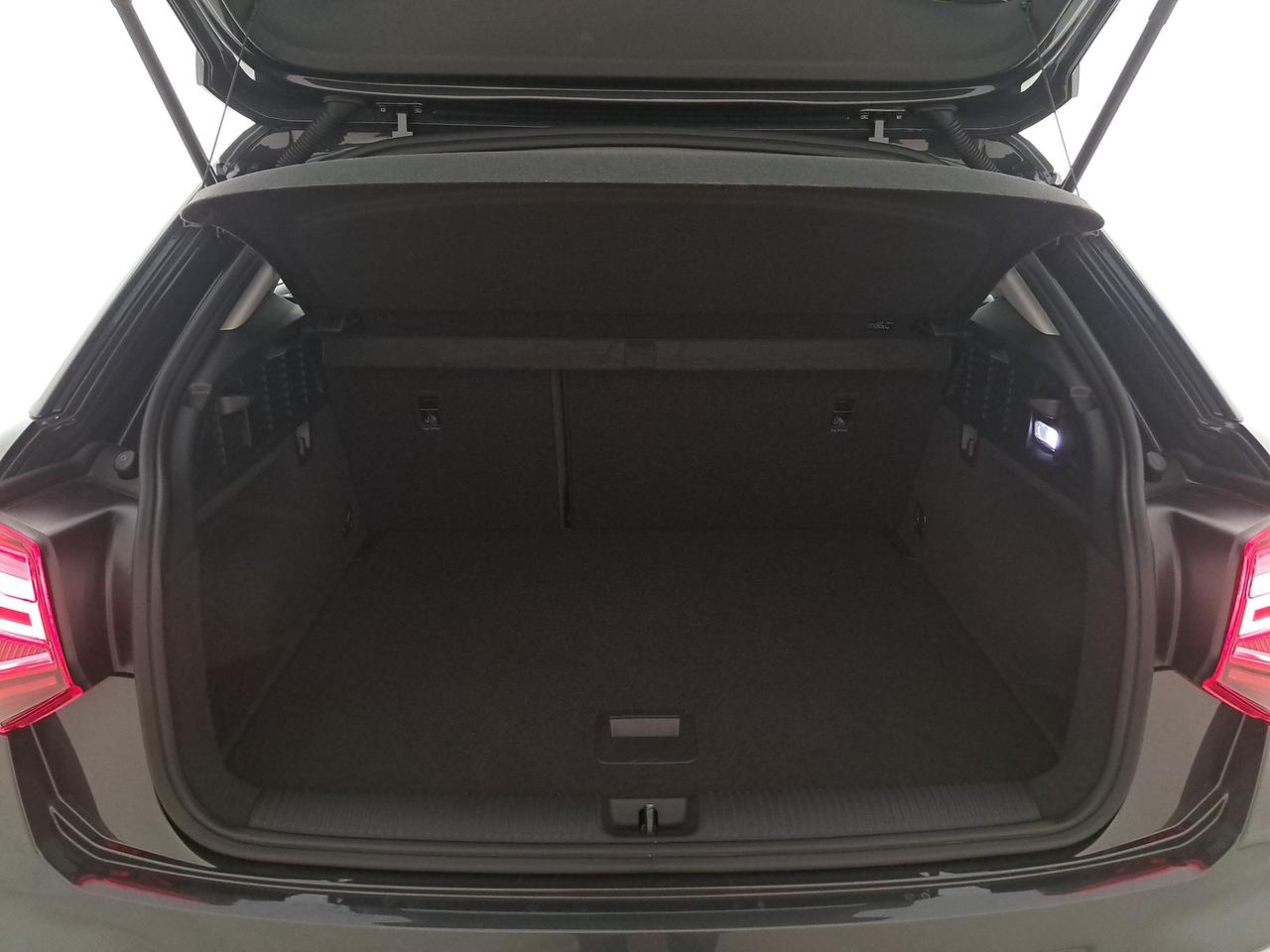 Audi Q2 35 1.5 tfsi admired advanced s-tronic