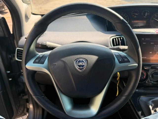 Lancia Ypsilon 1.0 FireFly 5 porte S&S Hybrid Gold Plus
