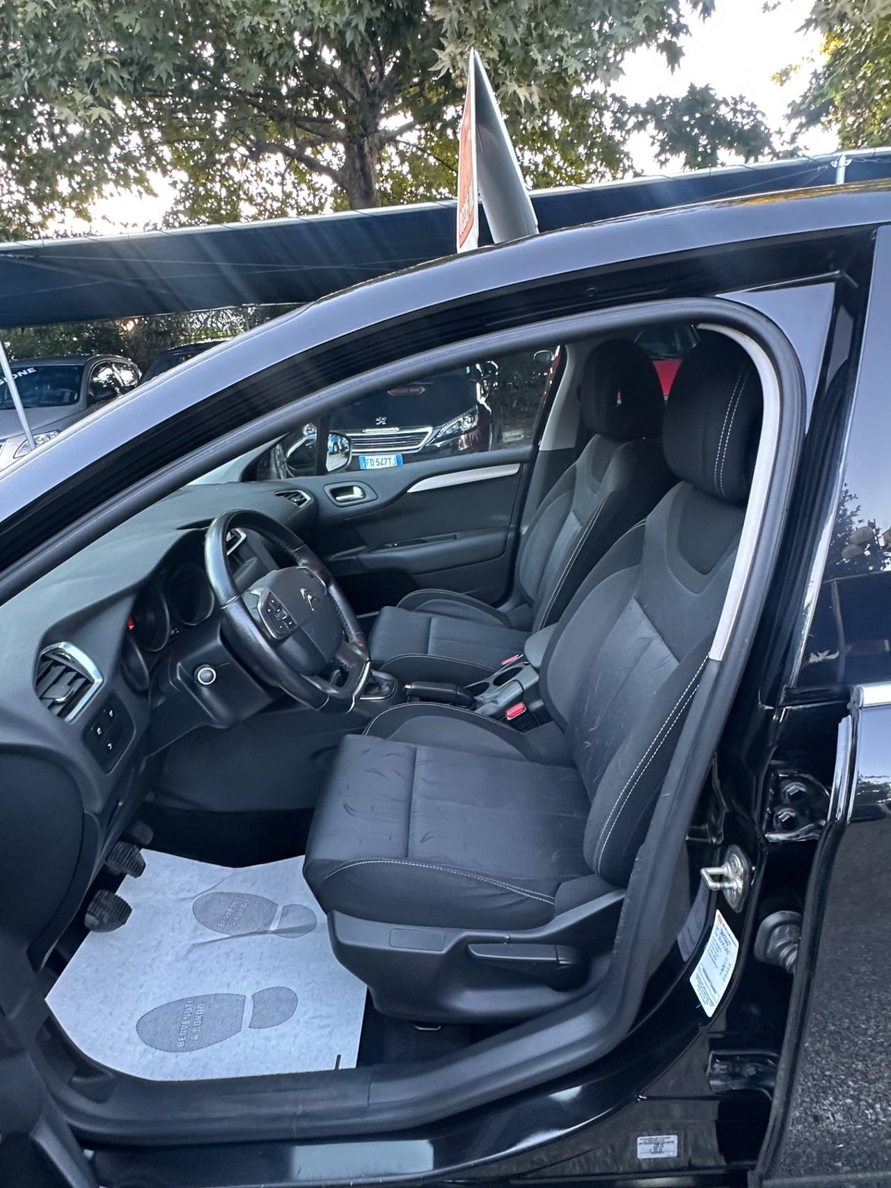 Citroen C4 1.6 VTi 120 Exclusive