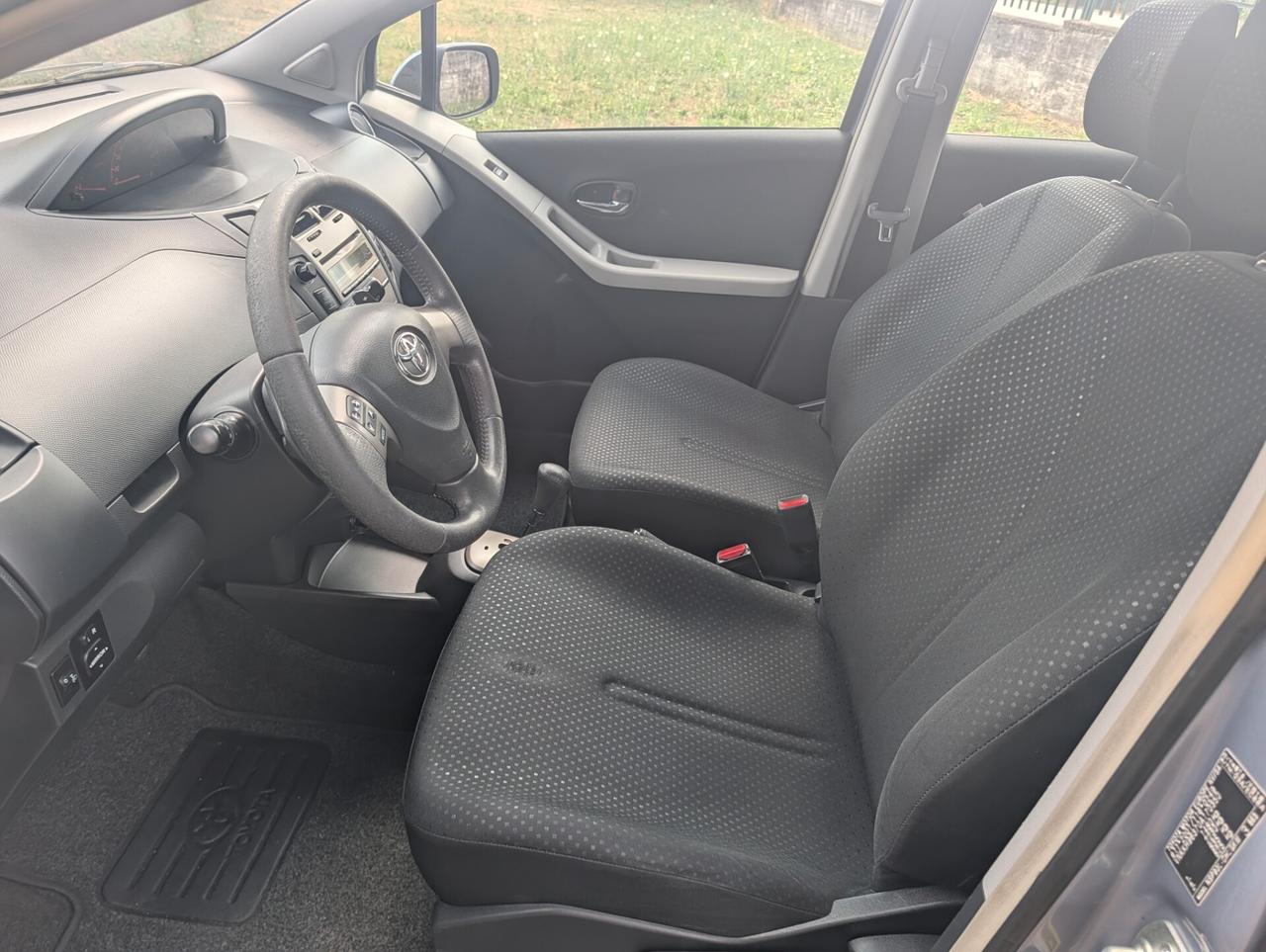 Toyota Yaris 1.3 5 porte M-MT Sol