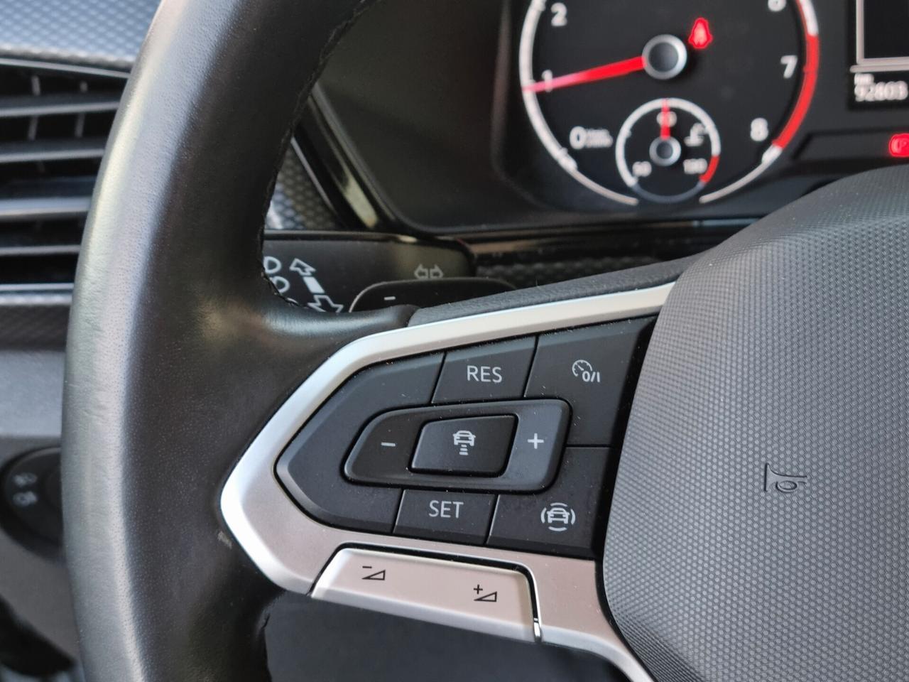 Volkswagen T-Cross 1.0 TSI 110 CV DSG R-LINE