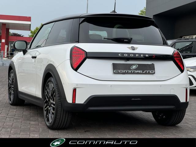 MINI Mini Cooper S 3p 204CV Favoured "Pack XL"