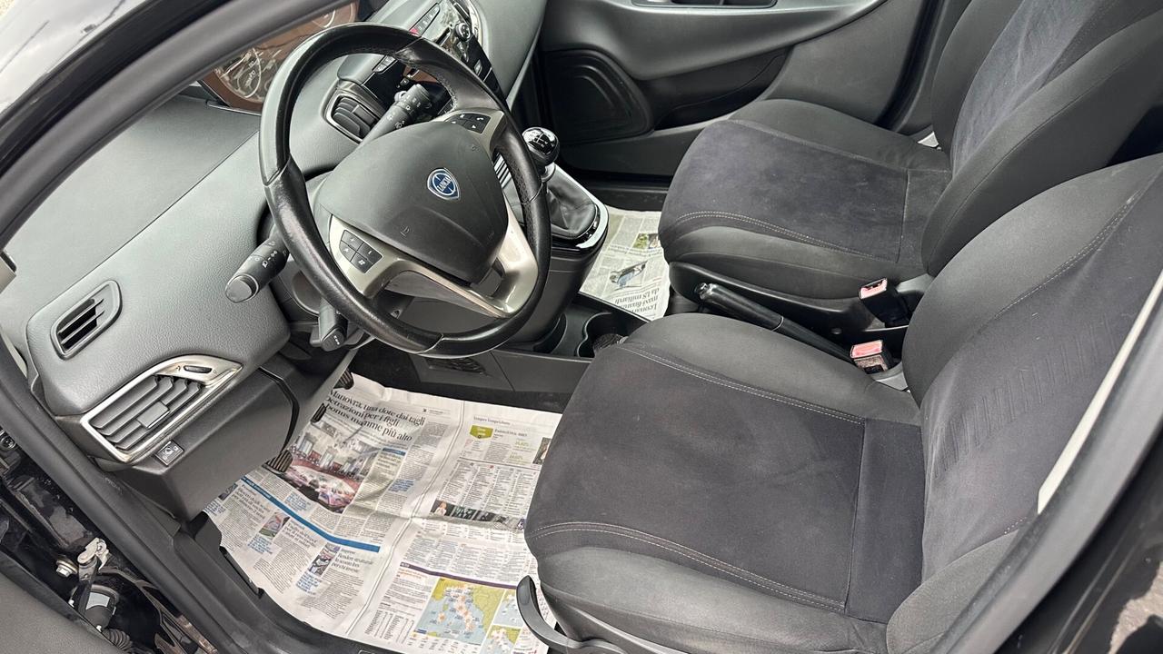 Lancia Ypsilon 1.2 69 CV 5 porte GPL Ecochic Gold