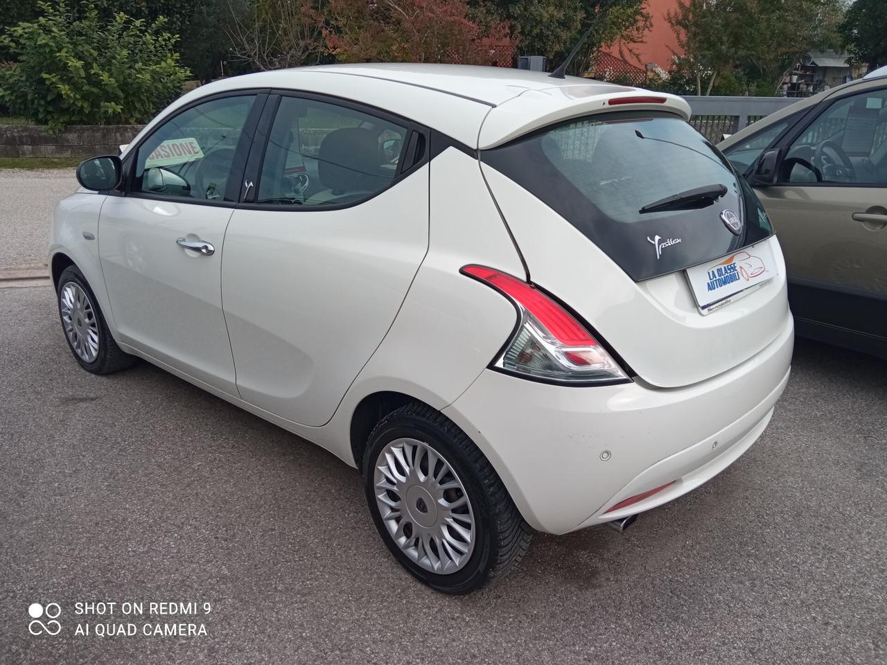 Lancia Ypsilon 1.3 MTJ 5P 95CV NEOPATENTATI SILVER