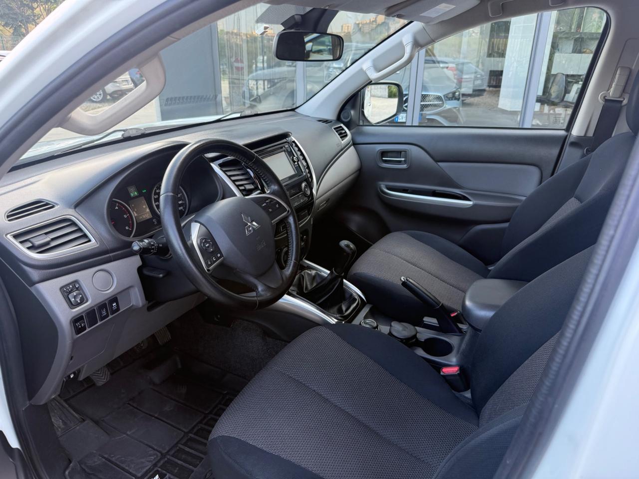 Mitsubishi L200 2.4 DI-D/154CV Double Cab Intense
