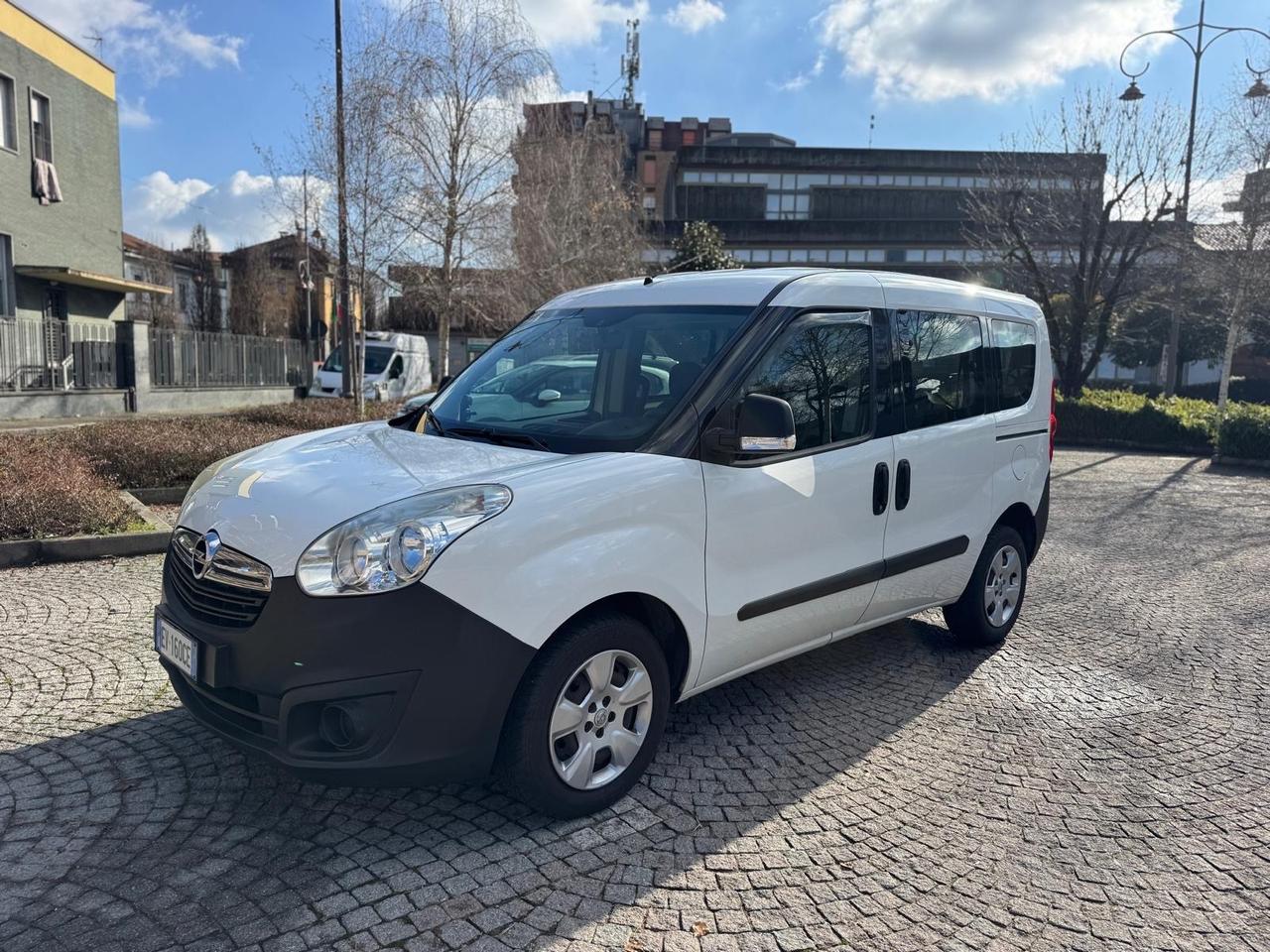 Opel Combo 1.3 CDTi 90CV 5posti